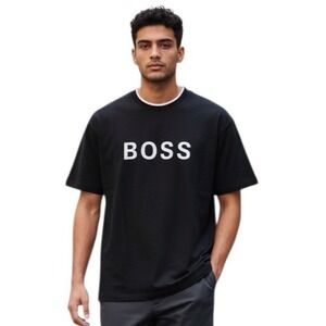Hugo Boss Designer Mens size Medium Preppy Casual Classic Logo Streetwear Tee